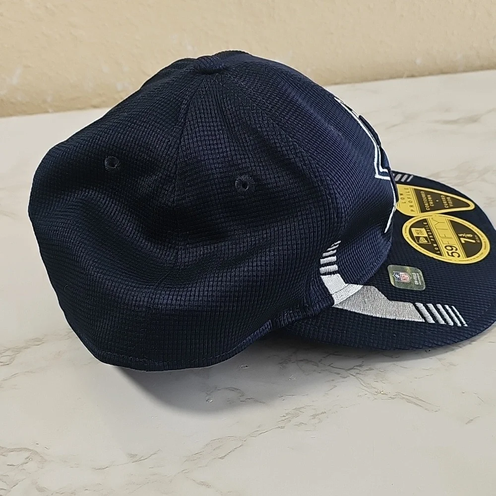 New Era 59Fifty Cowboys Dallas Hat.
